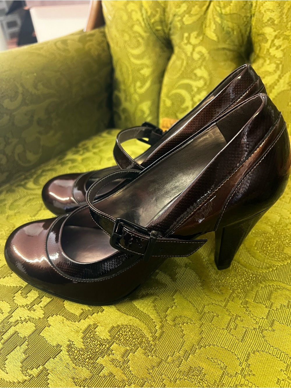 Gianni Bini Dark Burgundy
Patent Leather Mary Jane
Strappy Heels 7.5 - Picture 5 of 6